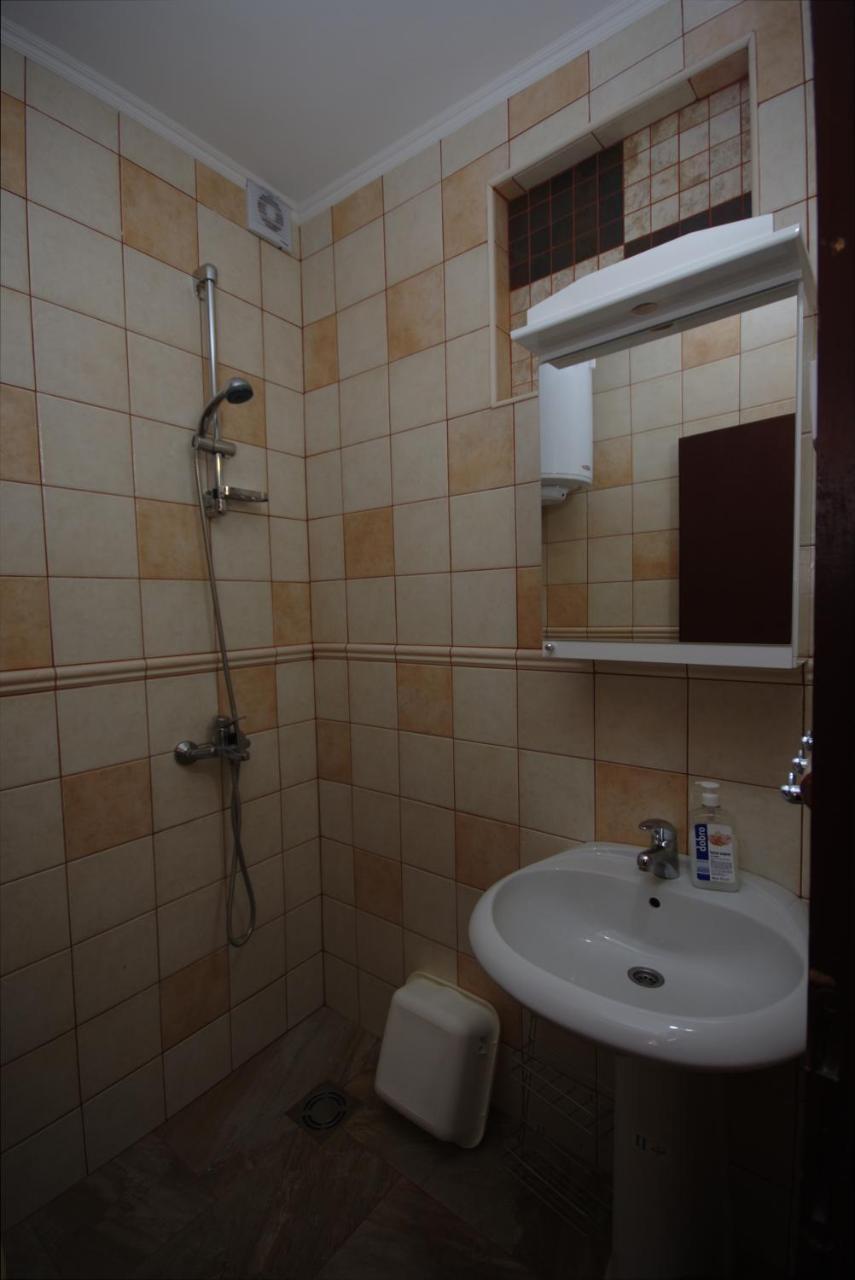 Apartments Astel Bar Luaran gambar