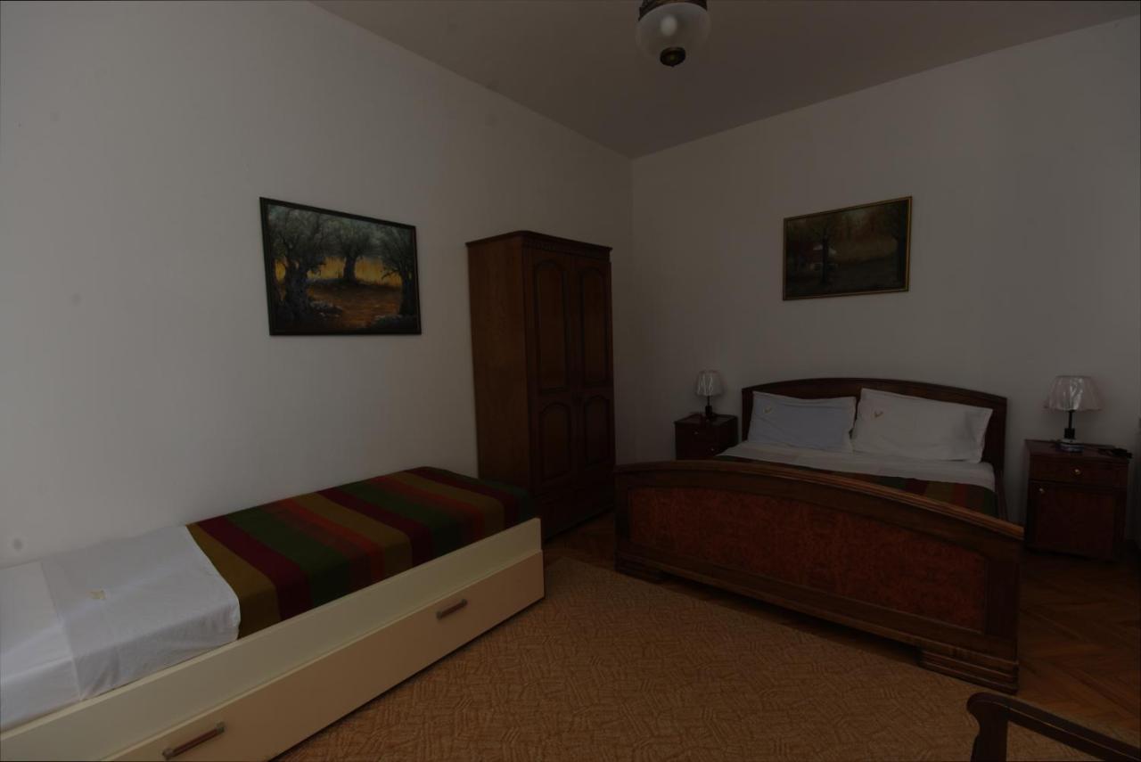 Apartments Astel Bar Luaran gambar