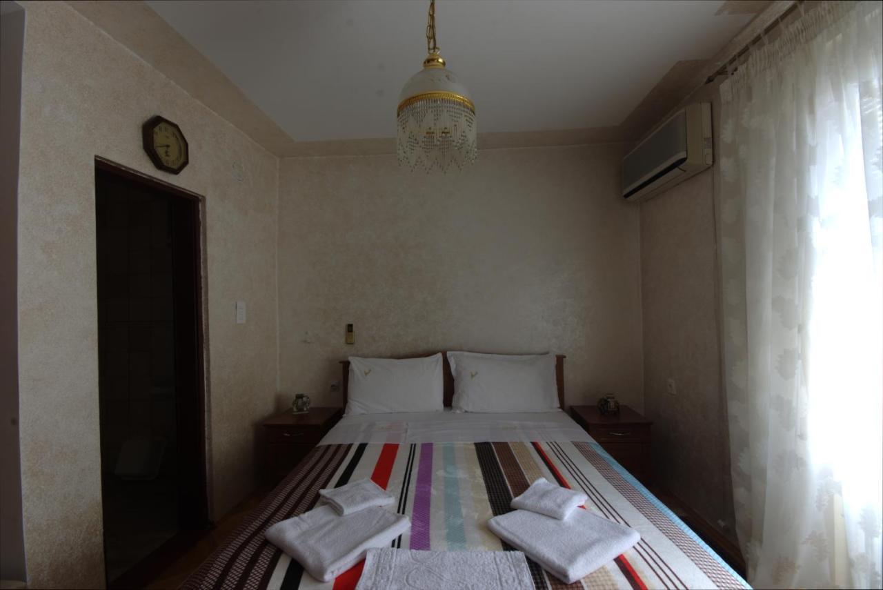 Apartments Astel Bar Luaran gambar