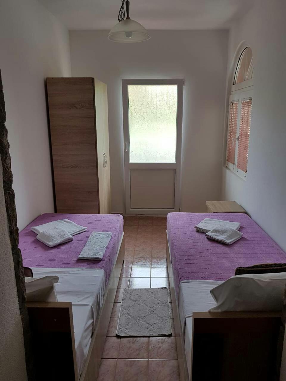 Apartments Astel Bar Luaran gambar
