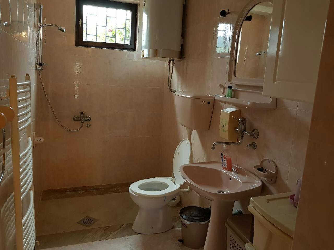 Apartments Astel Bar Luaran gambar