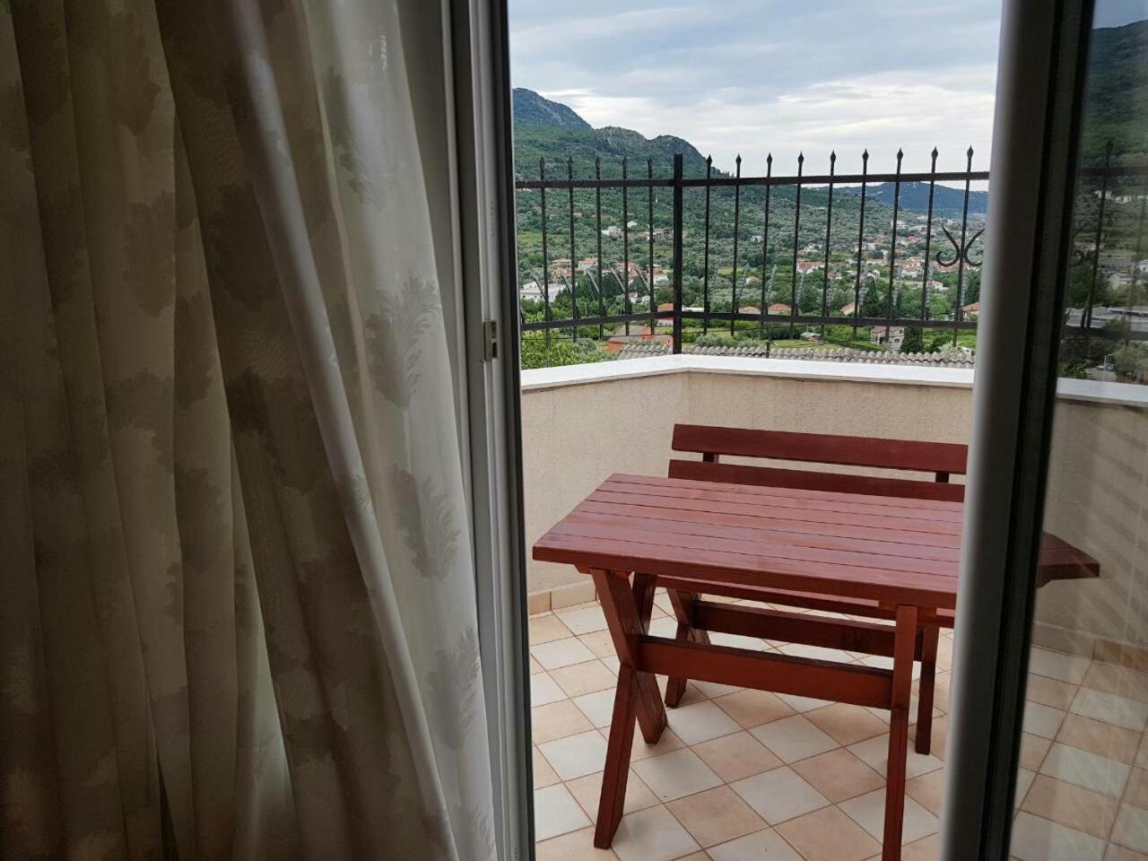 Apartments Astel Bar Luaran gambar