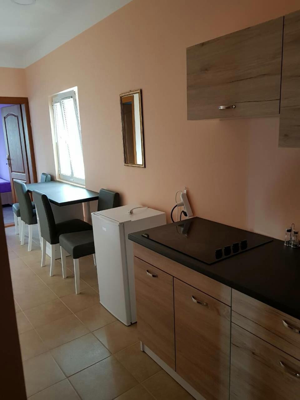 Apartments Astel Bar Luaran gambar