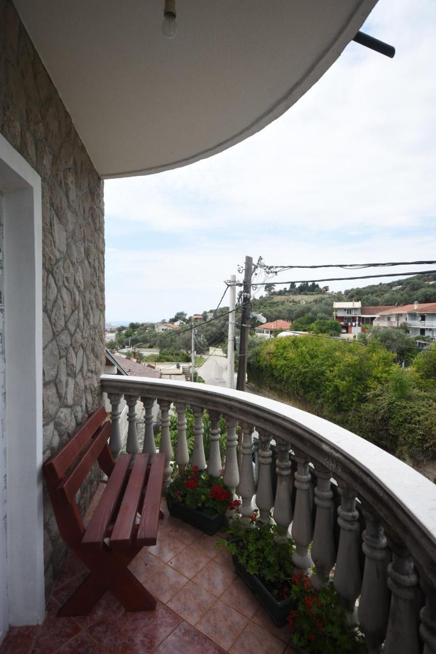 Apartments Astel Bar Luaran gambar