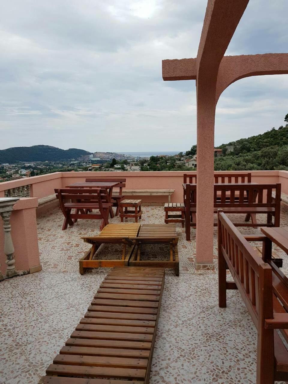 Apartments Astel Bar Luaran gambar